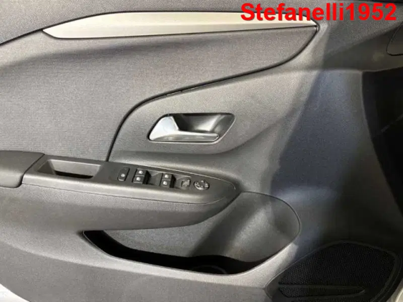 Opel Corsa nuova a Bologna (10)