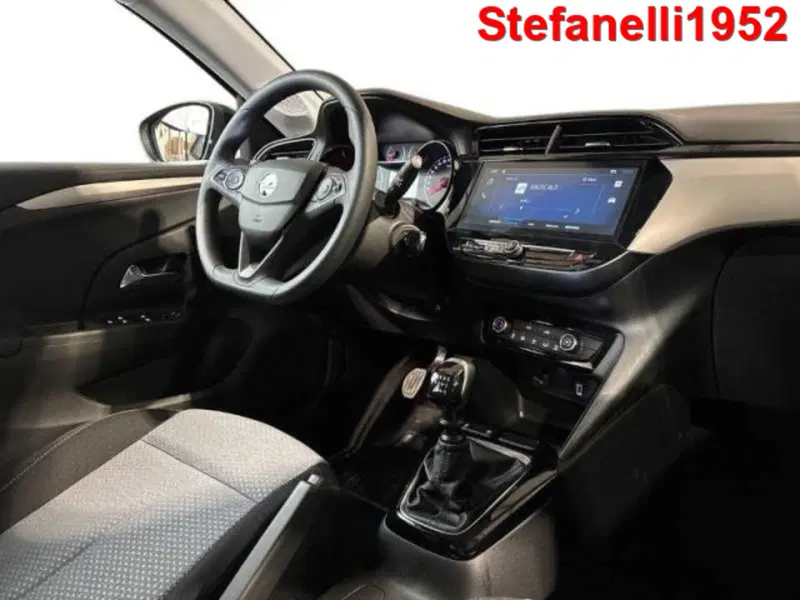 Opel Corsa nuova a Bologna (15)