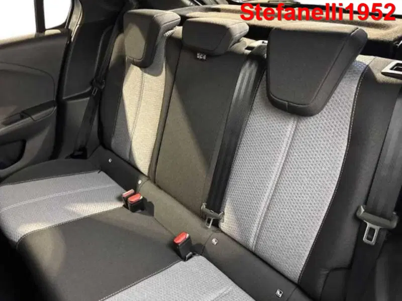 Opel Corsa nuova a Bologna (9)