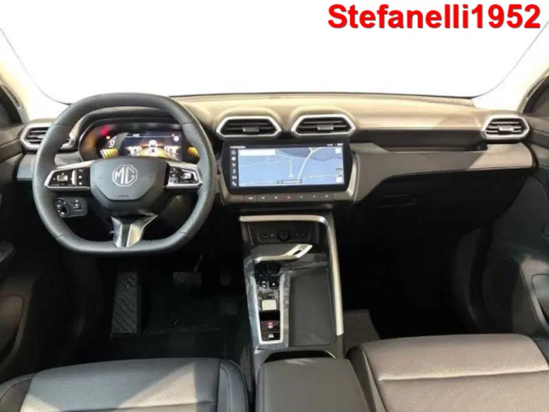 Mg ZS EV nuova a Bologna (13)
