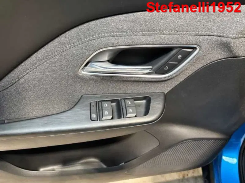 Mg ZS EV nuova a Bologna (10)