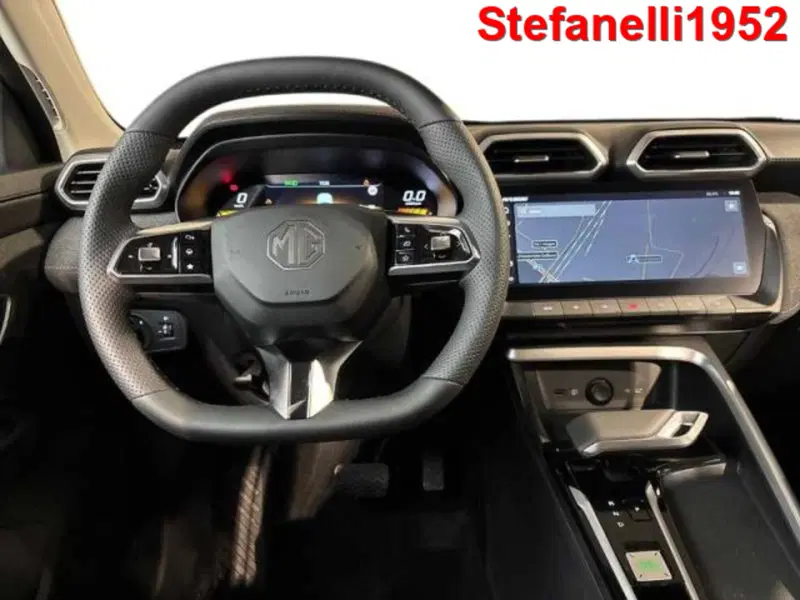 Mg ZS EV nuova a Bologna (14)