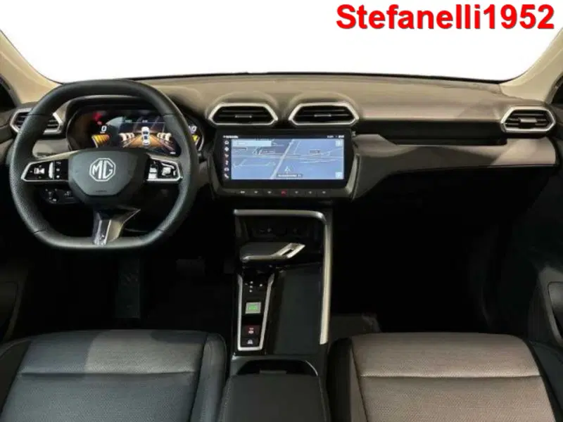 Mg ZS EV nuova a Bologna (13)