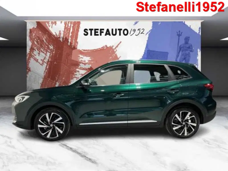 Mg ZS EV nuova a Bologna (3)