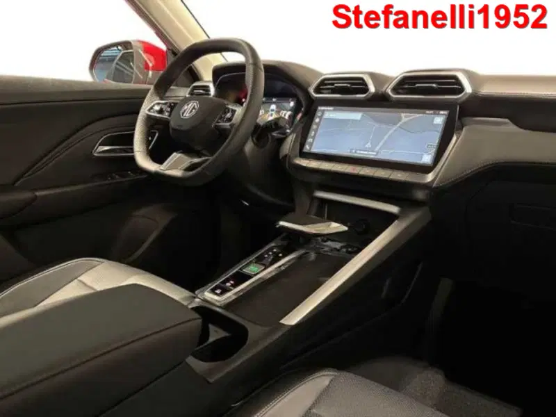 Mg ZS EV nuova a Bologna (15)