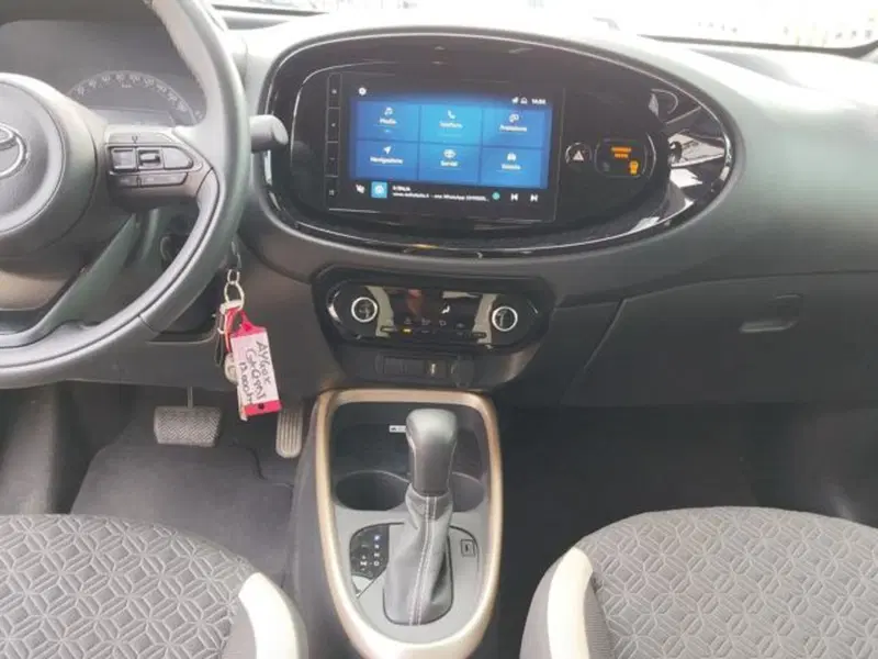 Toyota Aygo X usata a Sassari (10)
