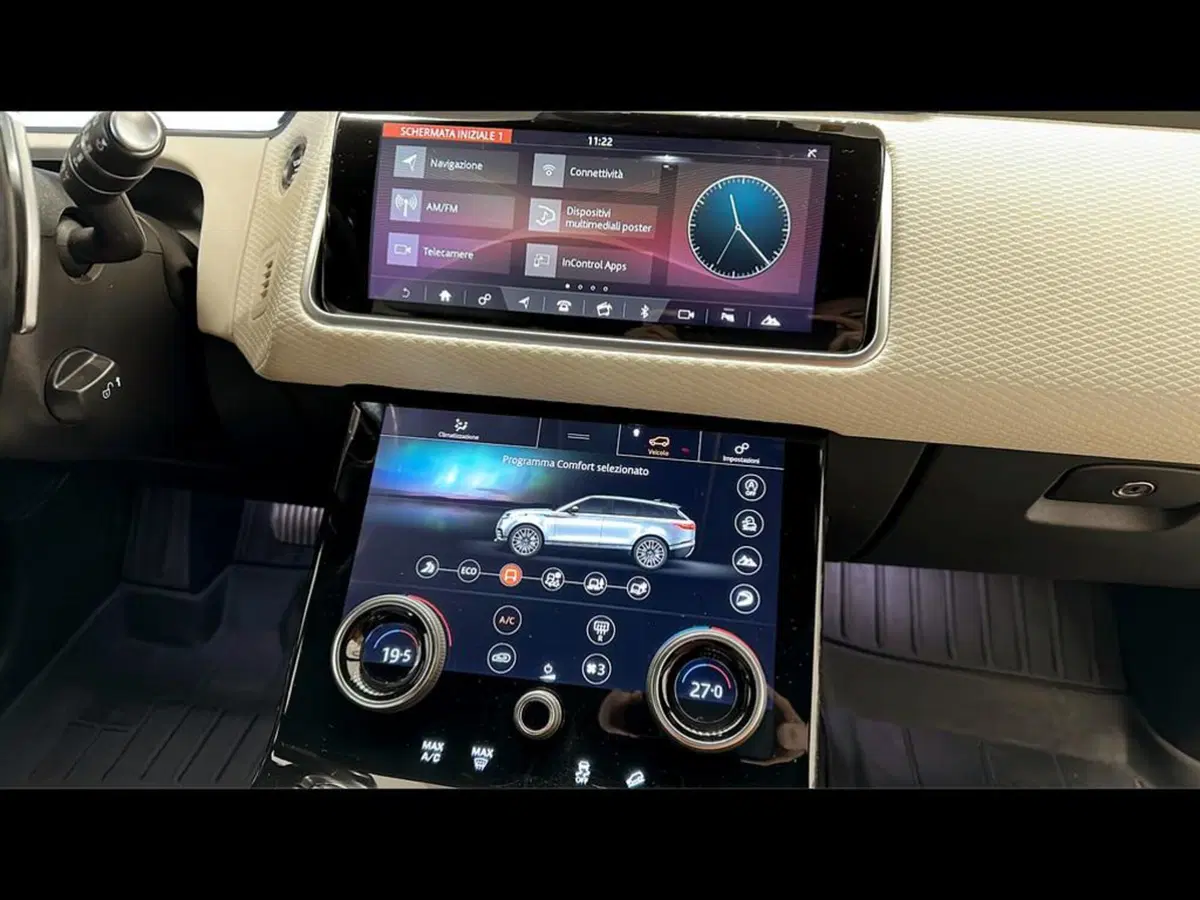 Land Rover Range Rover Velar usata a Varese (14)