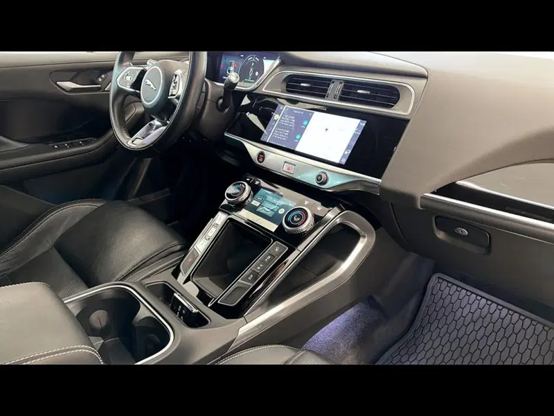 Jaguar I-Pace usata a Varese (13)
