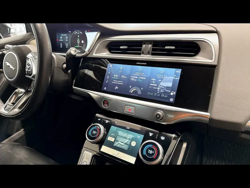 Jaguar I-Pace usata a Varese (14)