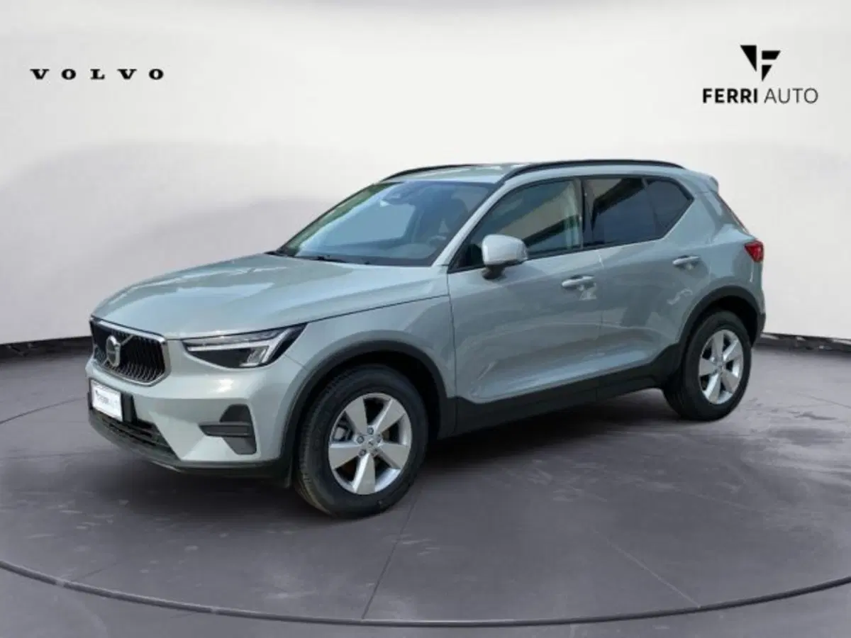 Volvo XC40 nuova a Udine