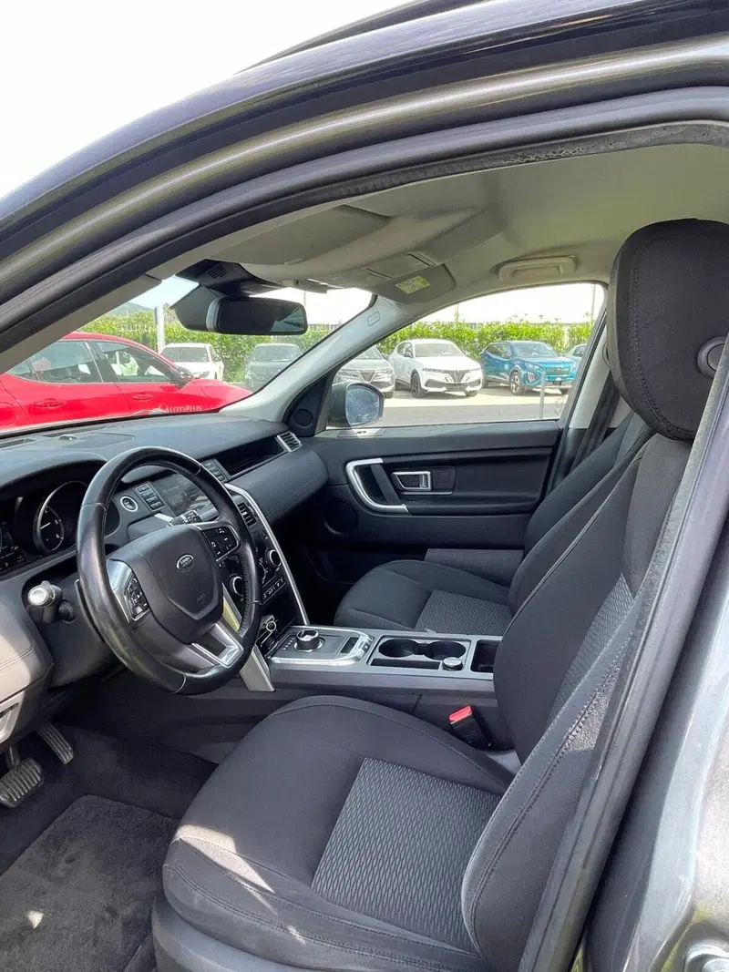 Land Rover Discovery Sport usata a Sassari (12)