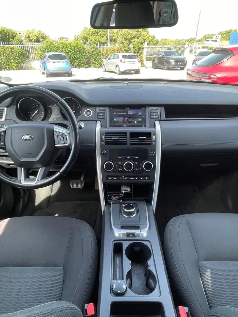 Land Rover Discovery Sport usata a Sassari (16)