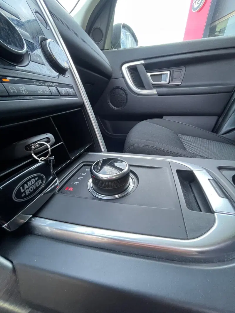 Land Rover Discovery Sport usata a Sassari (18)