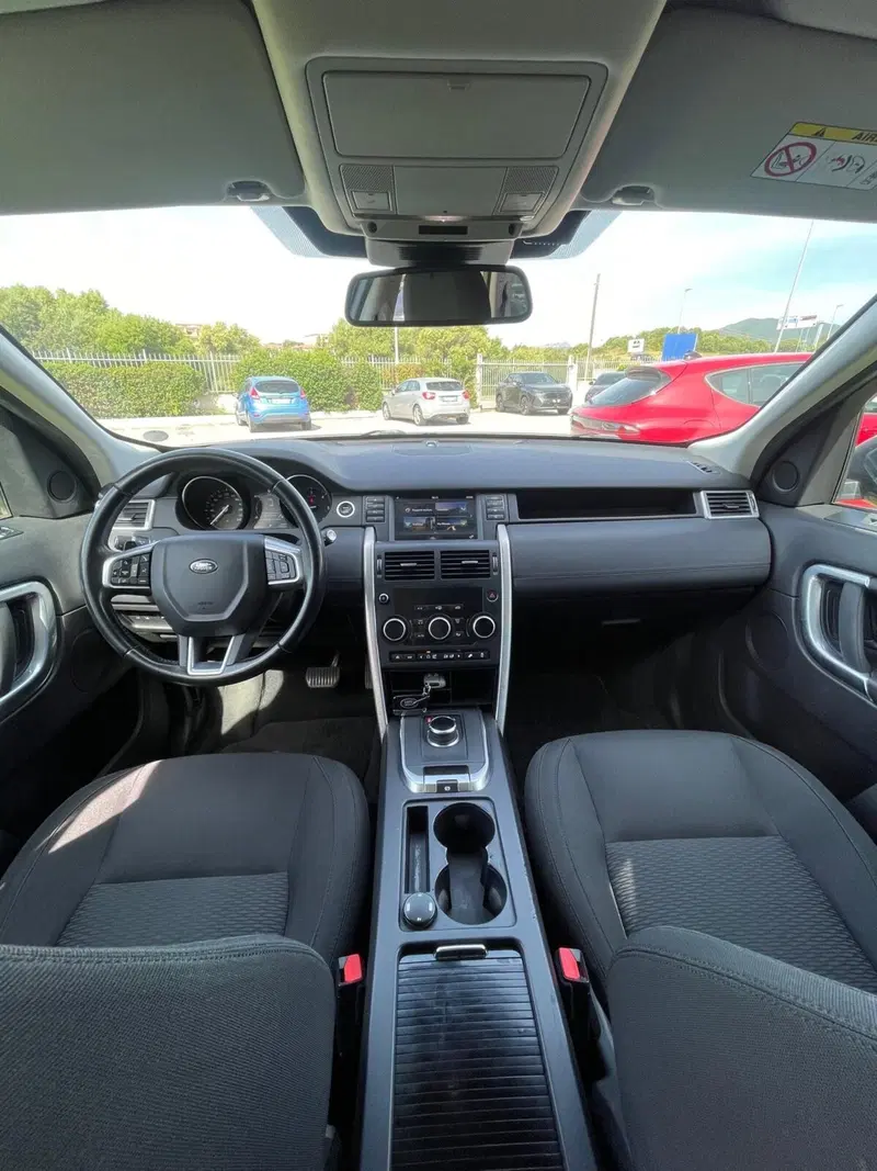 Land Rover Discovery Sport usata a Sassari (9)