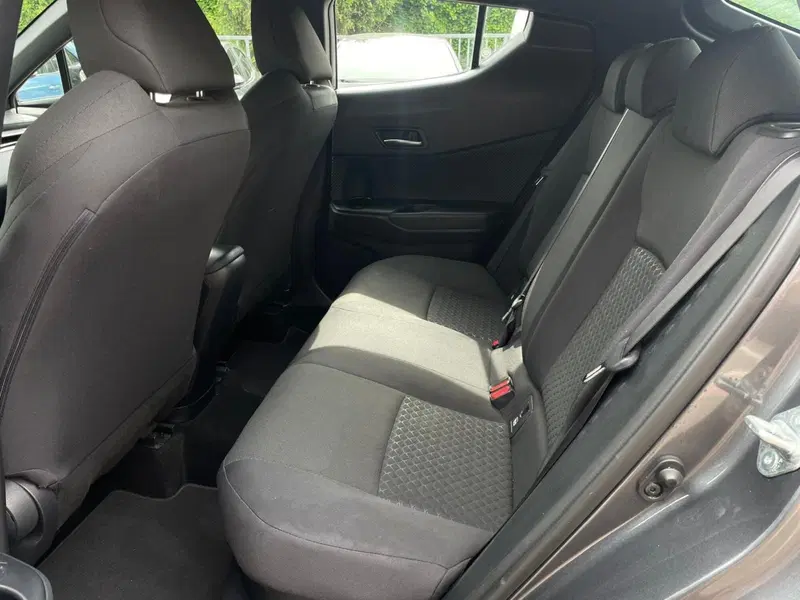 Toyota Toyota C-HR usata a Piacenza (17)