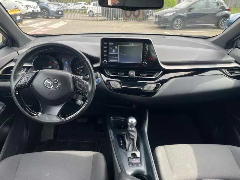 Toyota Toyota C-HR usata a Piacenza (18)
