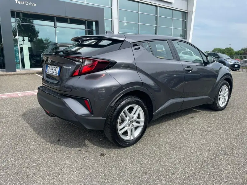 Toyota Toyota C-HR usata a Piacenza (7)