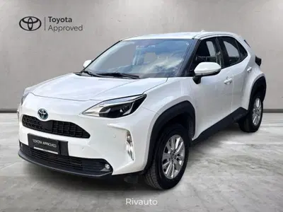 Toyota Yaris Cross Active fwd 115cv e-cvt del 2022 usata a Como
