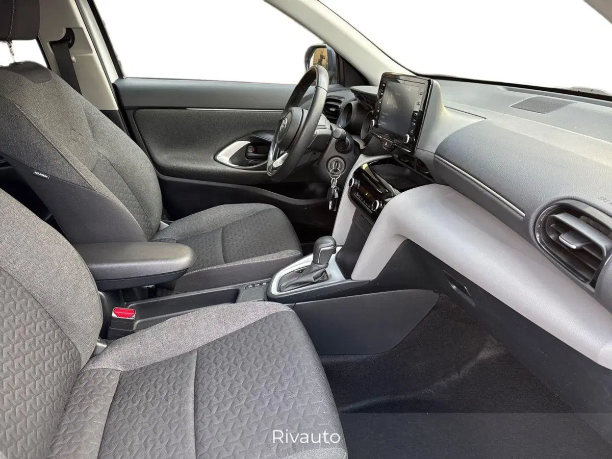 Toyota Yaris Cross usata a Como (16)