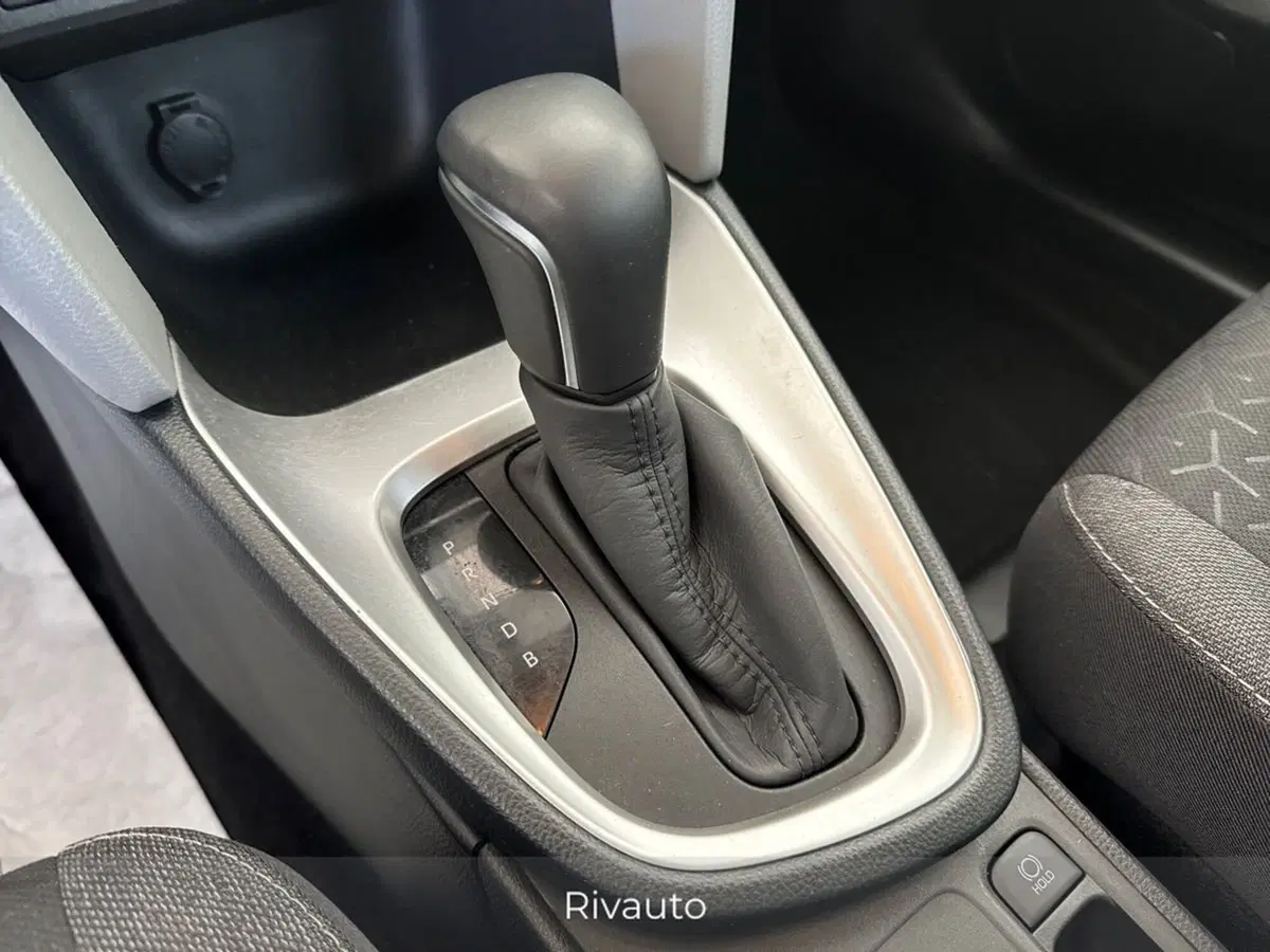 Toyota Yaris Cross usata a Como (17)