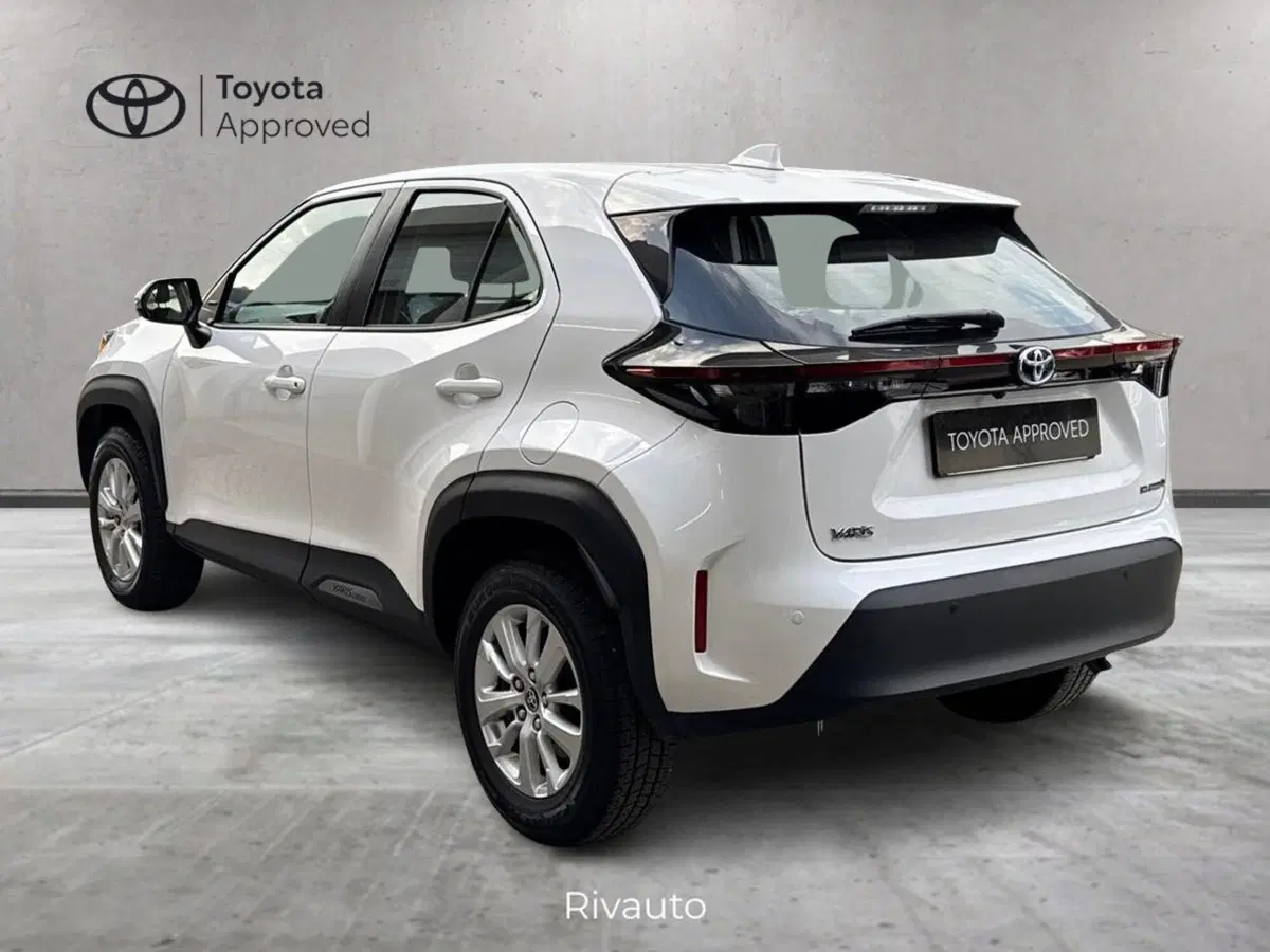 Toyota Yaris Cross usata a Como (5)