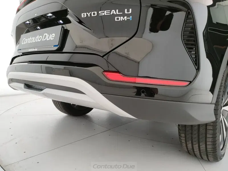 Byd Seal U DM-i  usata a Caserta (11)