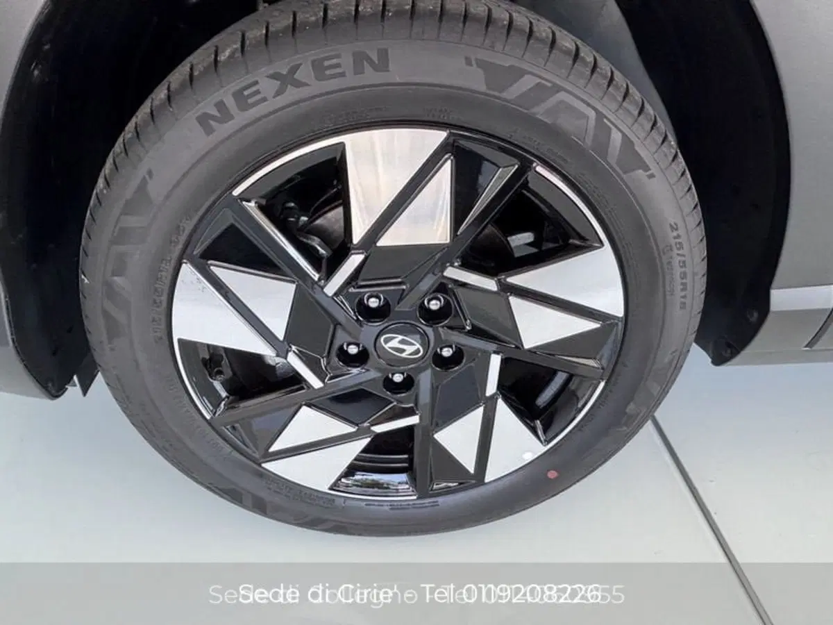 Hyundai Kona nuova a Torino (8)