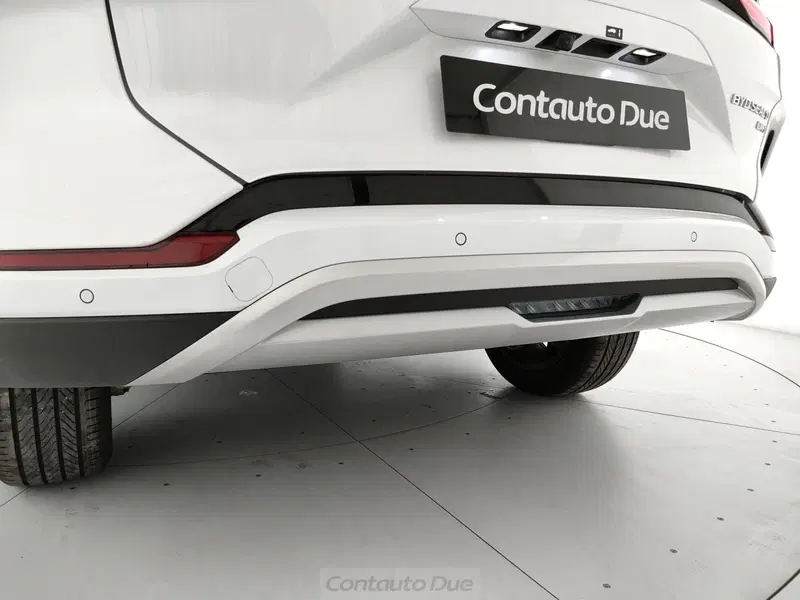 Byd Seal U DM-i  nuova a Caserta (11)