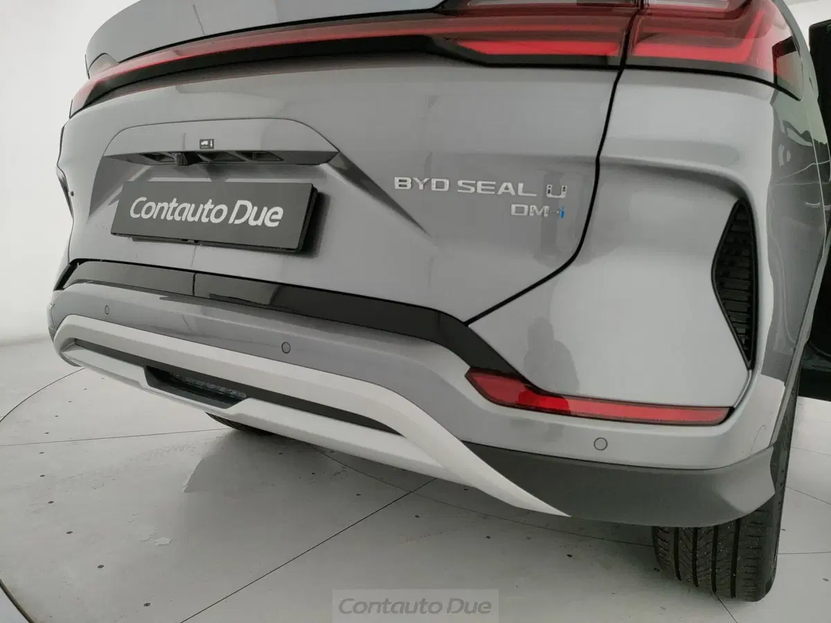Byd Seal U DM-i nuova a Caserta (12)