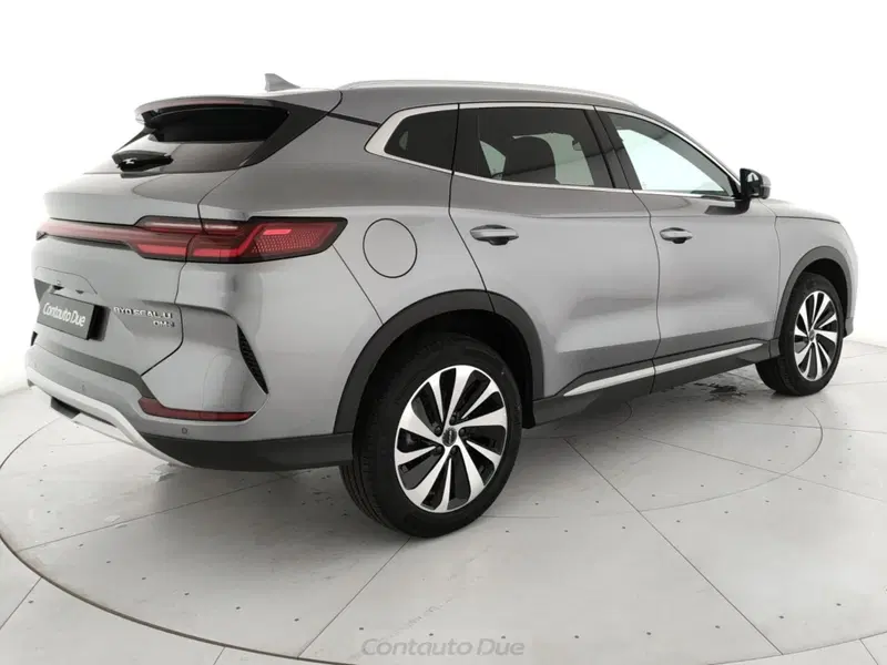 Byd Seal U DM-i  nuova a Caserta (5)