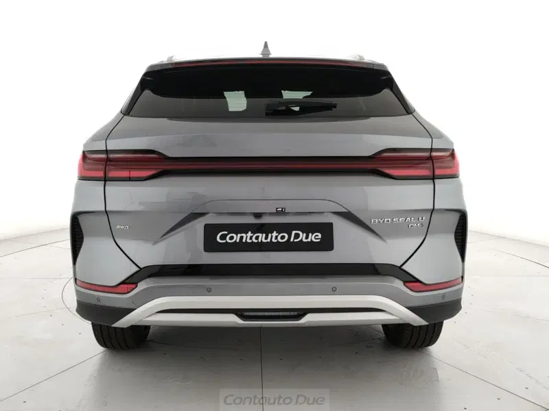 Byd Seal U DM-i  nuova a Caserta (6)