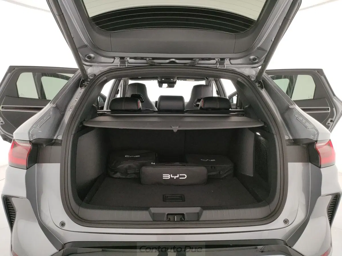 Byd Seal U DM-i nuova a Caserta (9)