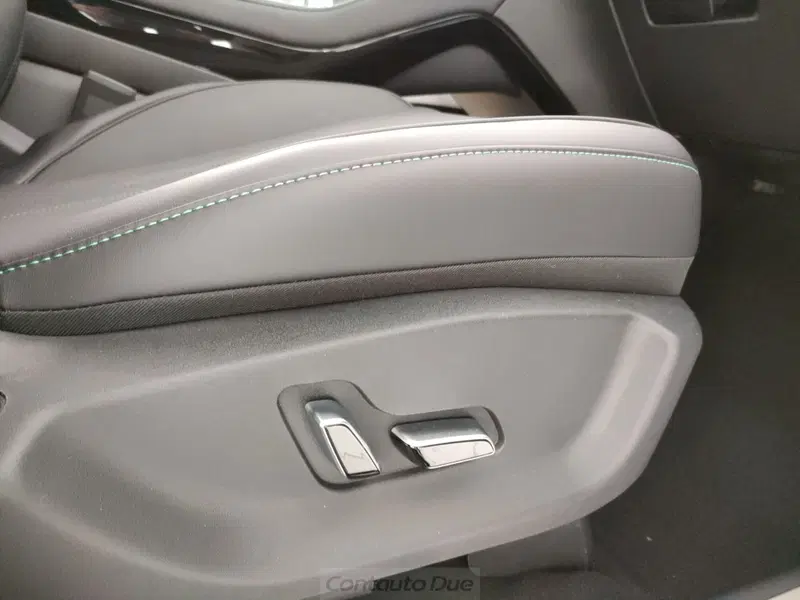 Byd Seal U DM-i  nuova a Caserta (13)