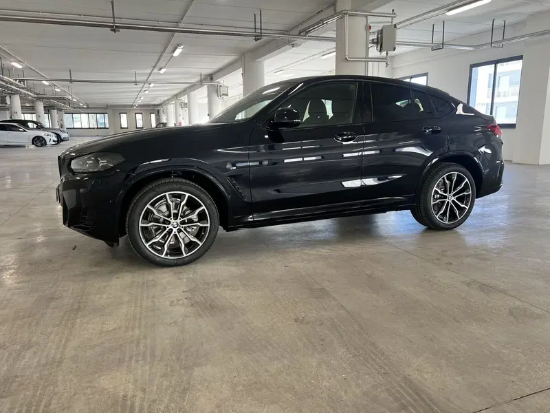 BMW X4 nuova a Torino