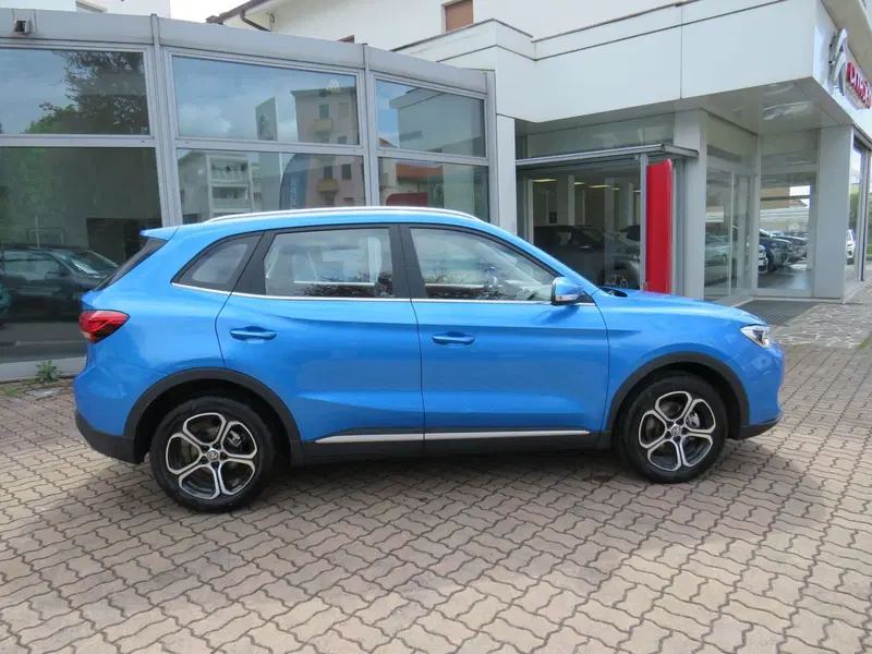 Mg ZS nuova a Monza e Brianza (2)