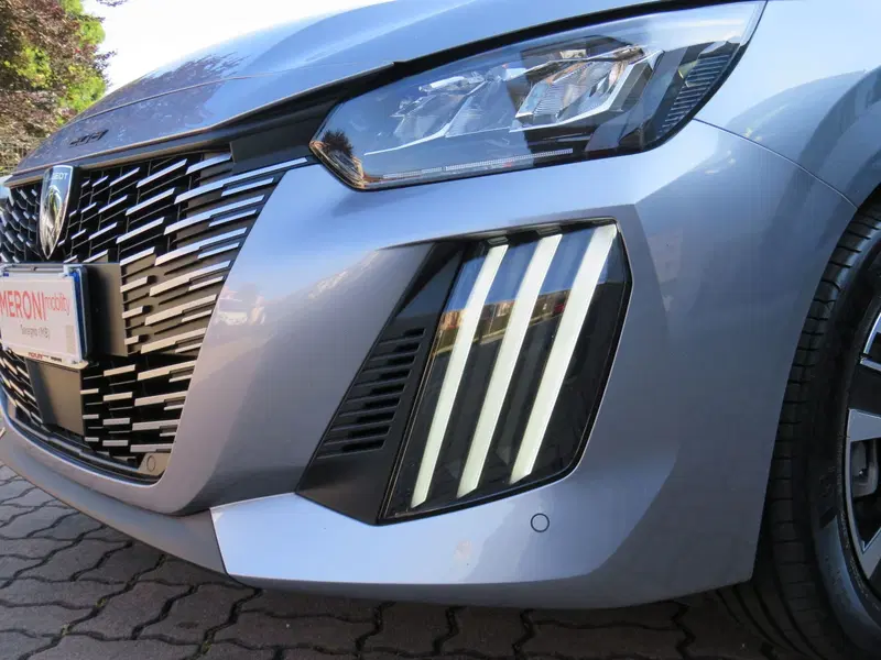 Peugeot 208 usata a Monza e Brianza (9)
