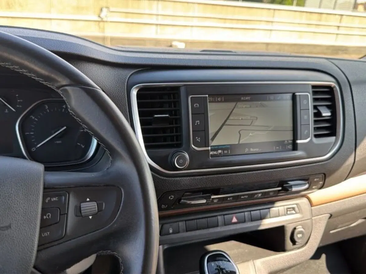 Toyota Proace Verso usata a Vicenza (15)