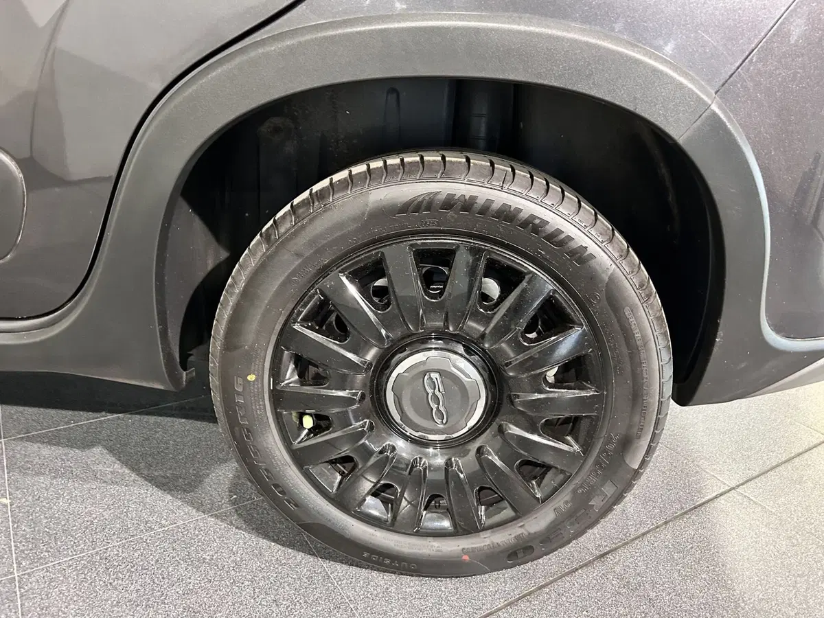 Fiat 500L usata a Milano (7)