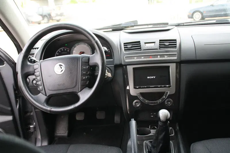 Ssangyong Rexton W usata a Pordenone (10)