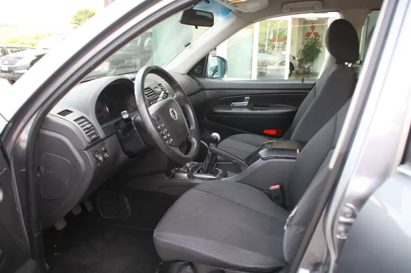 Ssangyong Rexton W usata a Pordenone (9)