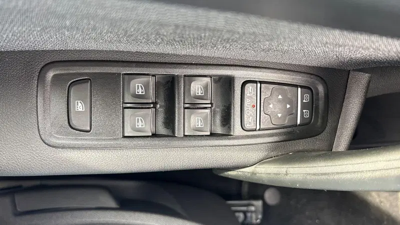 Renault Kangoo Furgone nuova a Parma (19)