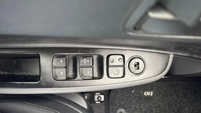Hyundai i10 usata a Parma (13)