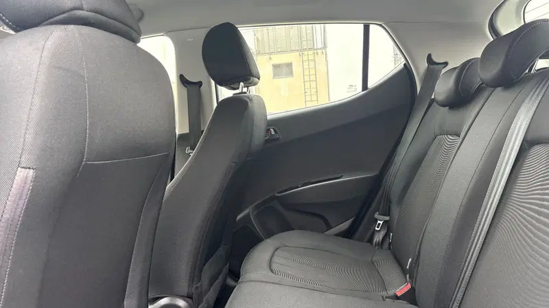 Hyundai i10 usata a Parma (14)