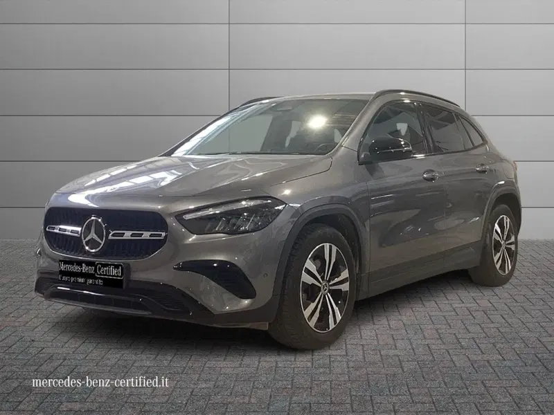 Mercedes-Benz GLA SUV usata a Foggia