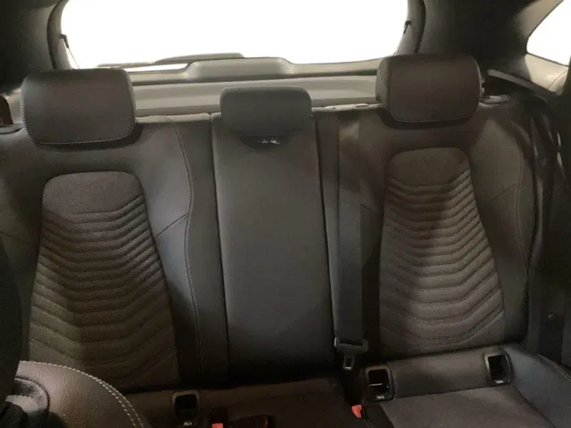 Mercedes-Benz GLA SUV usata a Foggia (16)