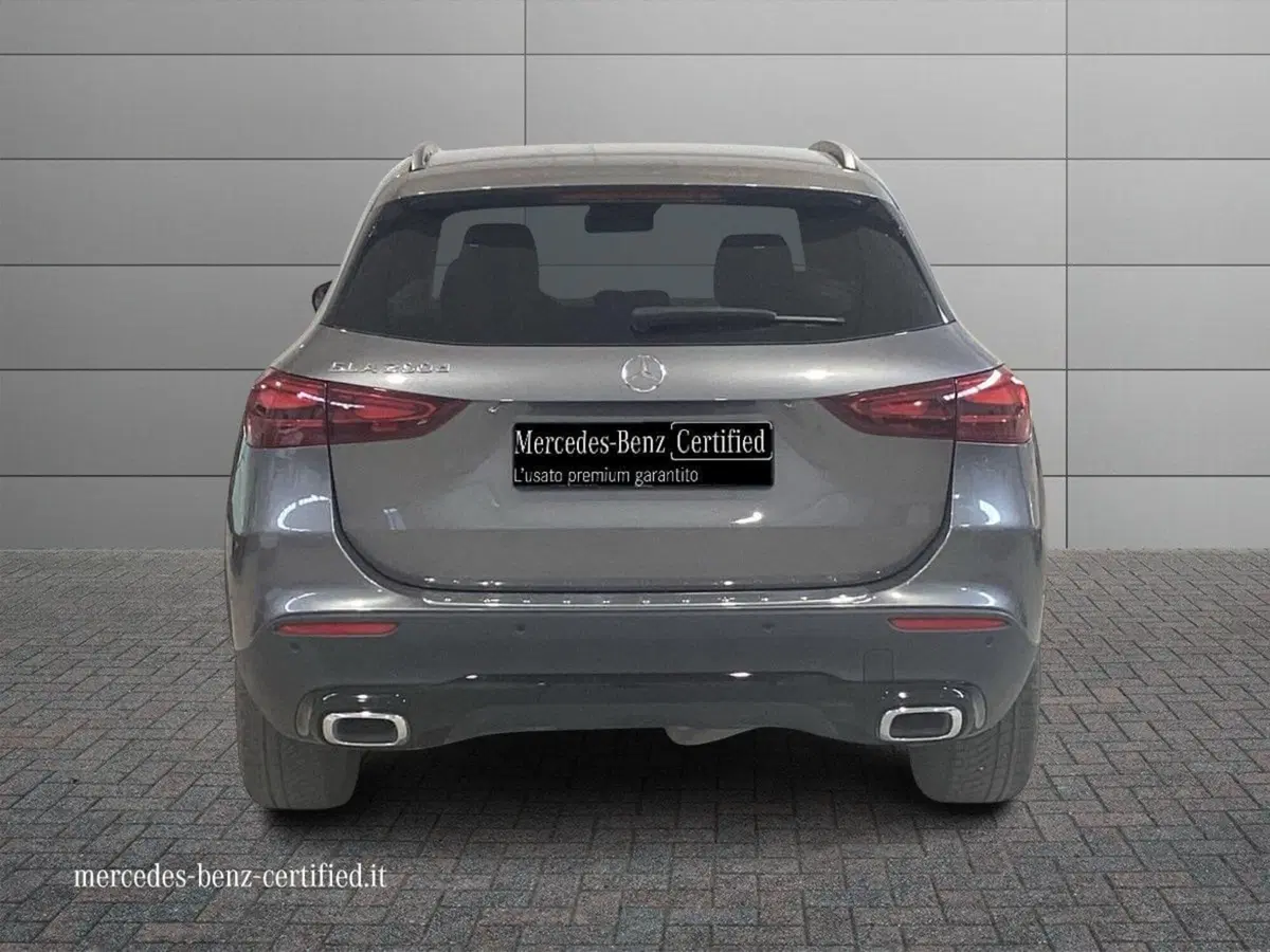 Mercedes-Benz GLA SUV usata a Foggia (4)