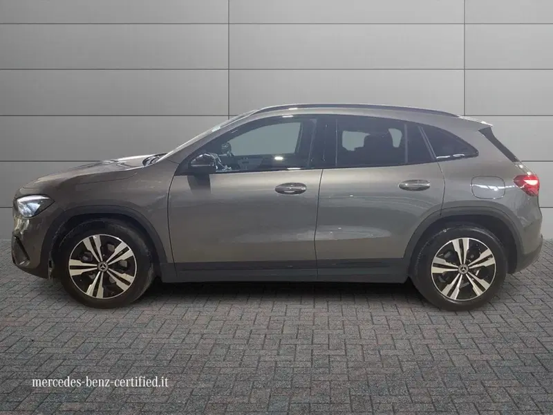 Mercedes-Benz GLA SUV usata a Foggia (6)