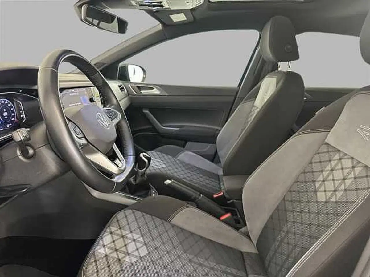 Volkswagen Taigo usata a Roma (10)