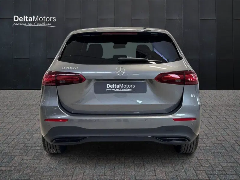 Mercedes-Benz Classe B nuova a Macerata (4)