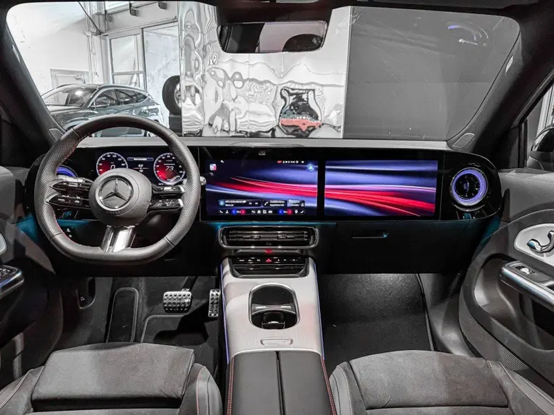 Mercedes-Benz GLB EQ nuova a Ancona (13)